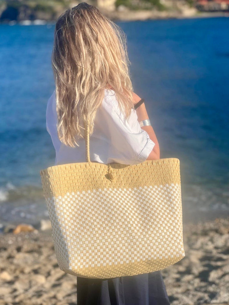 Shopper uit gerecycleerd plastic