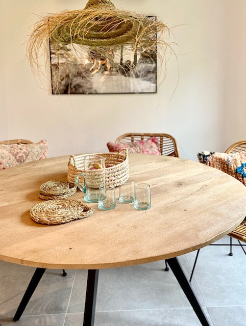 Decoratieve mand uit palmblad