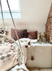 Plaid/deken wit met bruine pompoms
