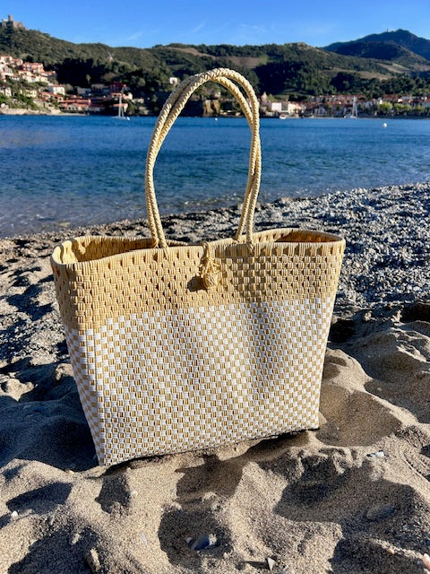 Shopper uit gerecycleerd plastic