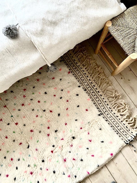Plaid/deken wit met grijze pompoms